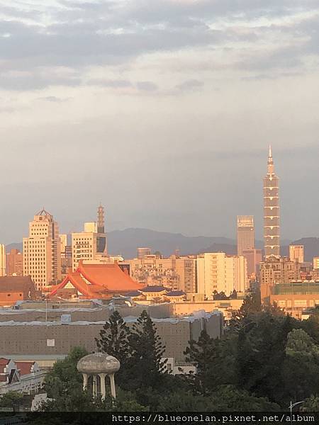 IMG_2404.JPG IMG_2404.JPG