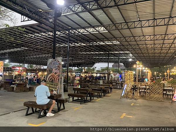 泰國清邁逛夜市-Kadmanee Market กาดมณี