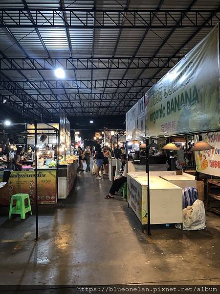 泰國清邁逛夜市-Kadmanee Market กาดมณี
