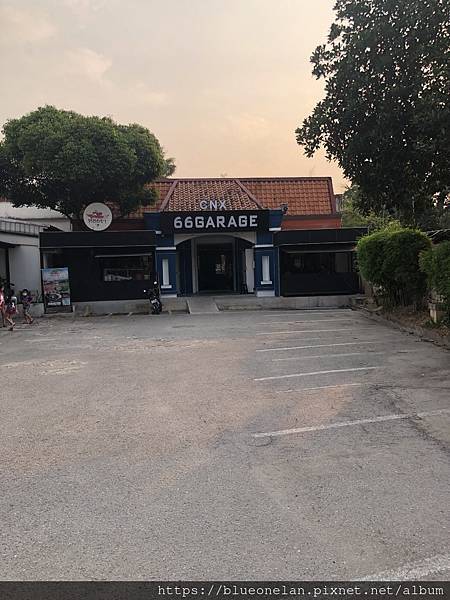 清邁河邊吃船麵-Hoi Khaa Rim Ping nood