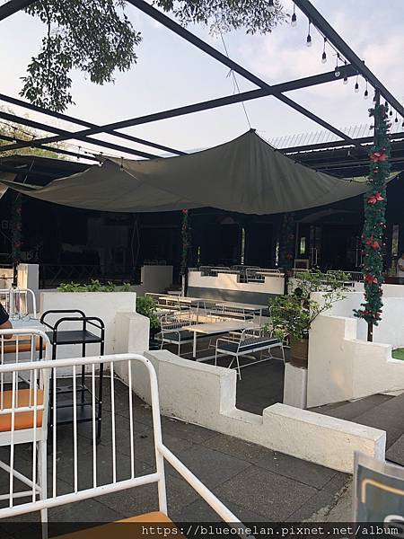 清邁河邊吃船麵-Hoi Khaa Rim Ping nood