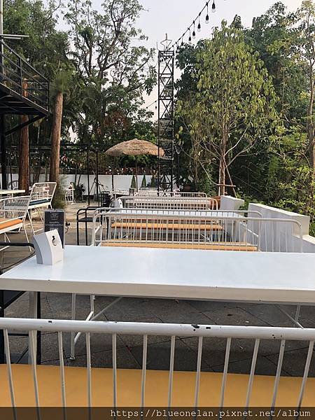 清邁河邊吃船麵-Hoi Khaa Rim Ping nood