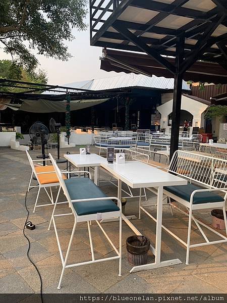 清邁河邊吃船麵-Hoi Khaa Rim Ping nood