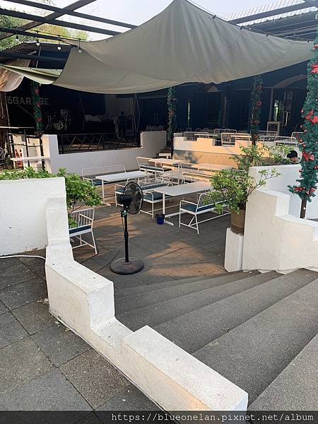 清邁河邊吃船麵-Hoi Khaa Rim Ping nood