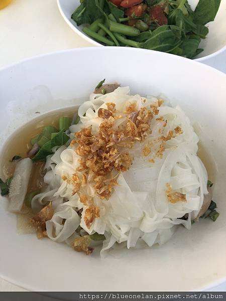 清邁河邊吃船麵-Hoi Khaa Rim Ping nood