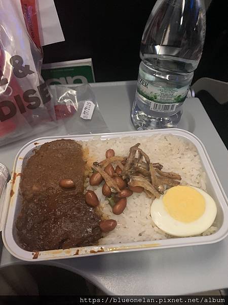 亞航AIRASIA機上餐點(更新2025/11) 亞航AIRASIA機上餐點(更新2025/11)