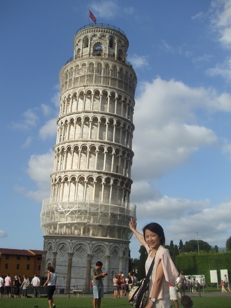 Pisa，傳說中的斜塔，嗯！比想像中小啊
