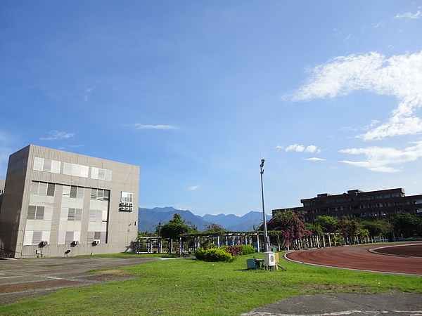 花師校園