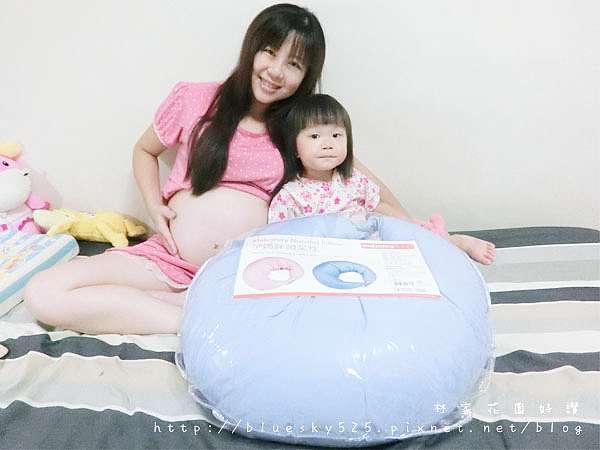 開箱文 媽咪小站 孕媽咪微笑授乳枕 哺乳枕 側睡枕 三段式可調扣子月亮枕一枕多用好方便 ღ 林家花園好讚 開箱文 媽咪小站 孕媽咪微笑授乳枕 哺乳枕 側睡枕 三段式可調扣子月亮枕一枕多用好方便 ღ 林家花園好讚