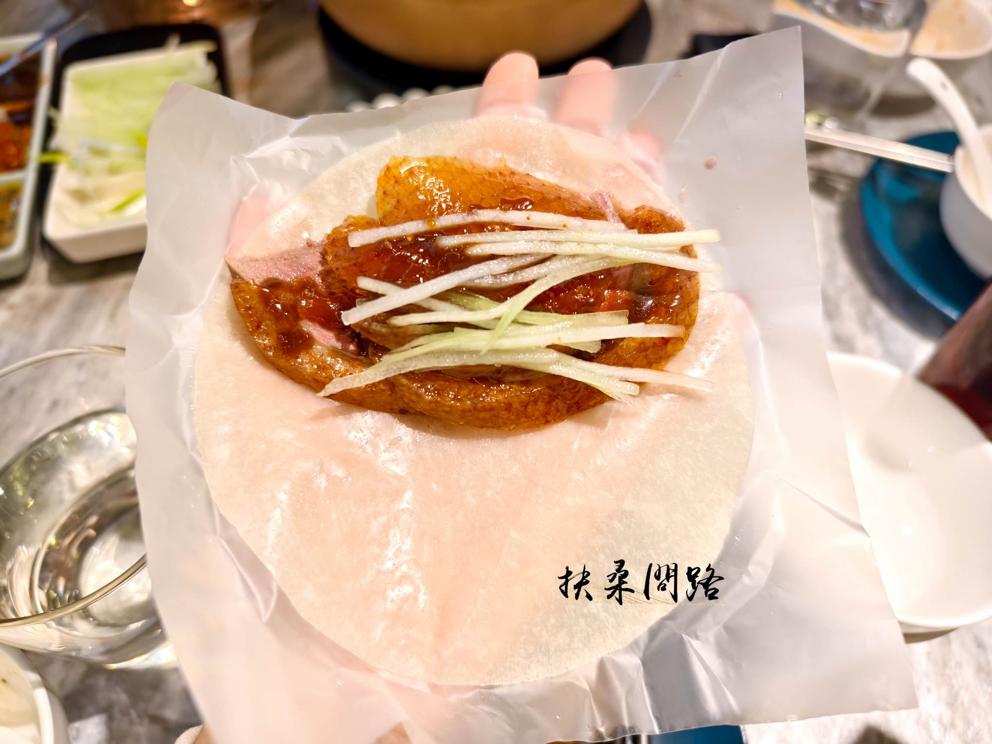 【新竹烤鴨廳餐推薦】享鴨新竹北大店｜酥脆多汁的櫻桃鴨｜兩個人