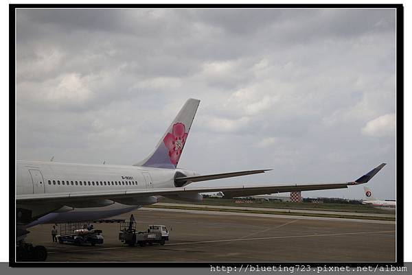 泰國曼谷《蘇汪納蓬機場Suvarnabhumi》機場快線.jpg