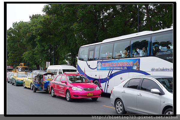 泰國曼谷《曼谷街頭一景》塞車.jpg