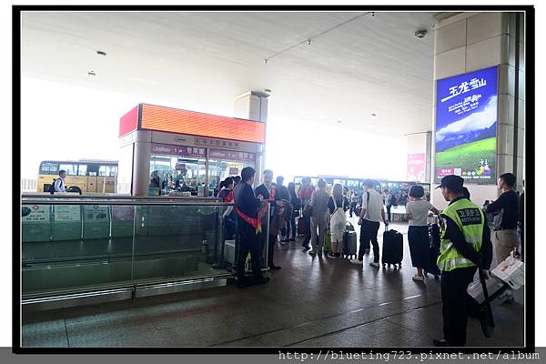 雲南《昆明長水國際機場》機場大巴 1.jpg