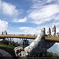 越南峴港Da Nang《巴拿山Sun World Ba Na Hills》Golden Bridge黃金佛手橋3.jpg