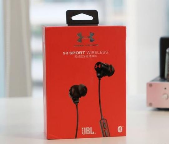 JBL Under Armour 1.5運動耳機.JPG