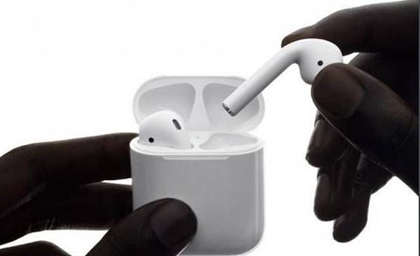 AIRPODS.JPG