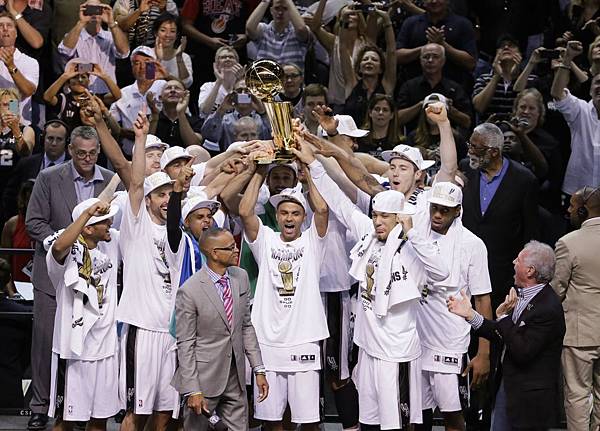 2014-NBA-總冠軍-San Antonio Spurs-01.jpg