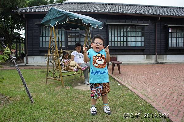 聞香下馬+山腳國小+苑裡稻田彩繪+藺草草博物館+愛情果園29.JPG