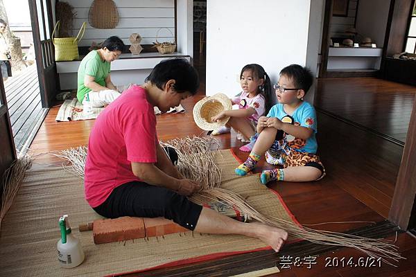 聞香下馬+山腳國小+苑裡稻田彩繪+藺草草博物館+愛情果園48.JPG