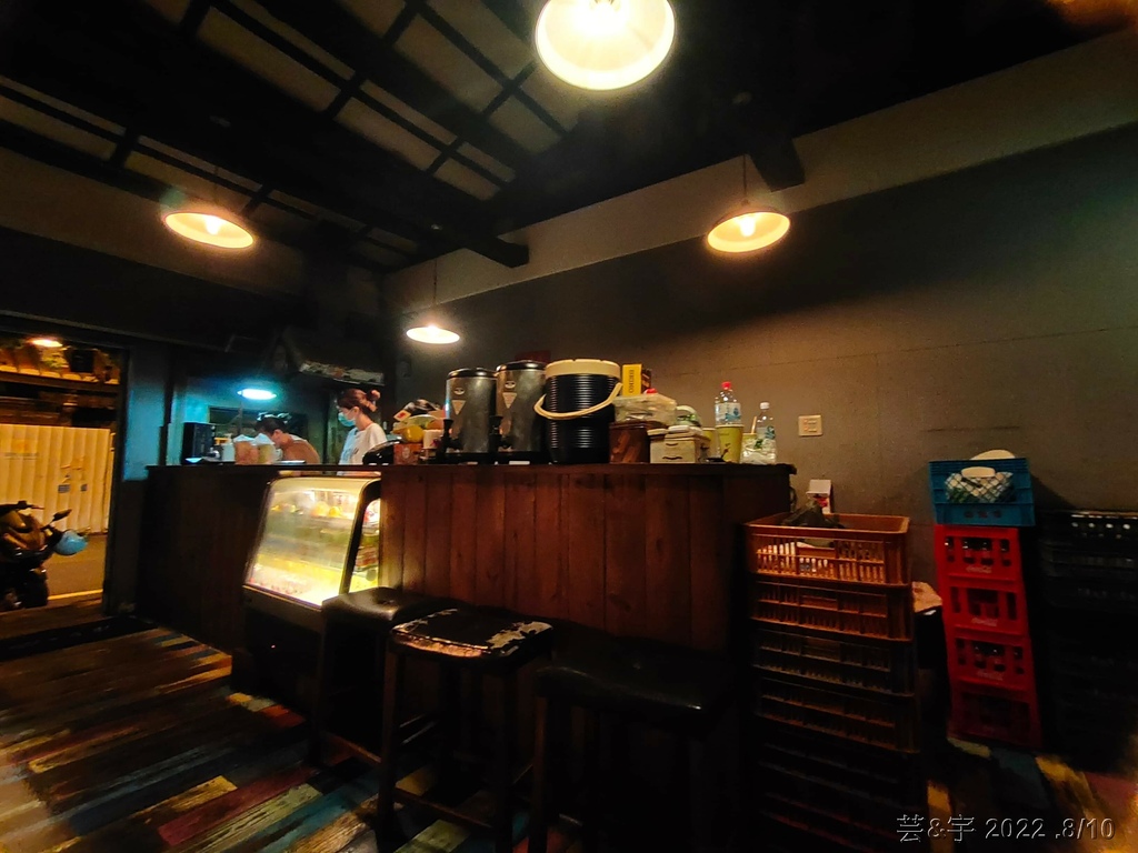 新竹市北區 の 新竹黑貓包 & 滿美吐司部
