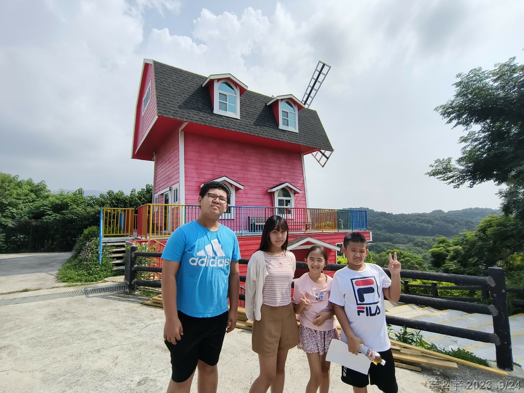 苗栗苑裡 の 綠意山莊  ~有歐洲小鎮&鳥居神社&哈比屋~