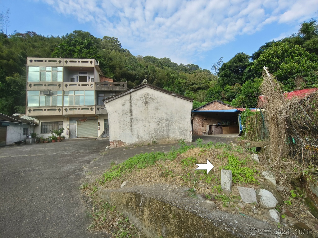 新竹芎林 の 王爺坑 & 飛沙縱走的3個山頭 (芎蕉窩山+牛