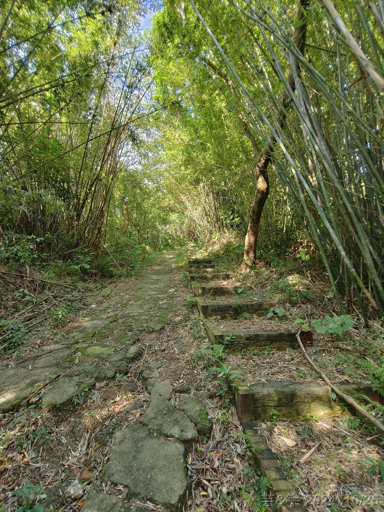 新竹芎林 の 石壁潭生態步道 & 石壁潭山