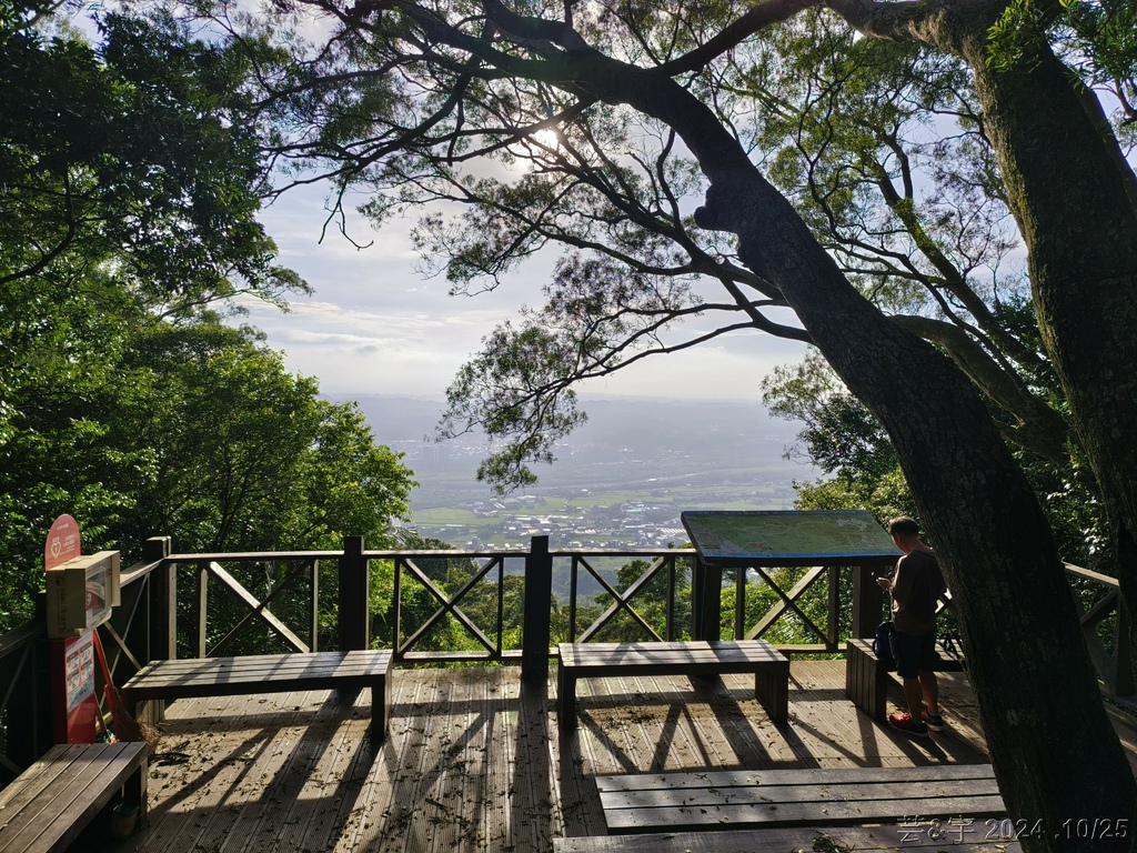 新竹芎林 の 石壁潭生態步道 & 石壁潭山