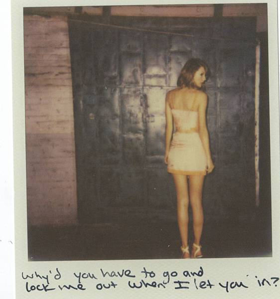 taylorswift-1989polaroid-40.jpg