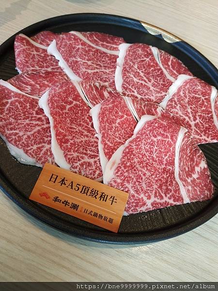 LINE_ALBUM_和牛涮沒有吃到腹肉！！_220407_2.jpg