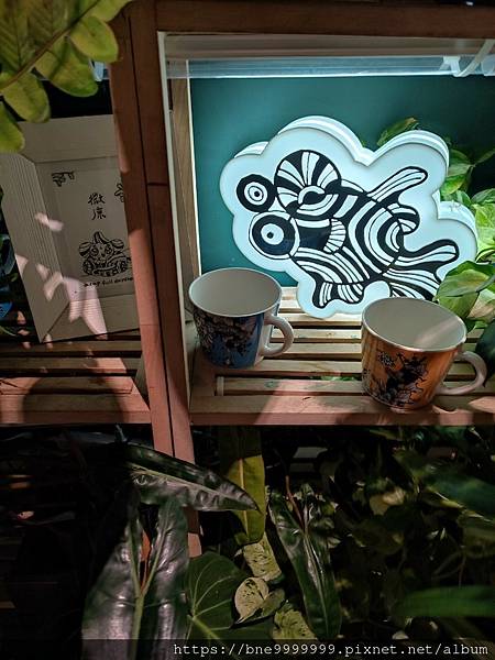 台北市 萬華區│「Somebody Cafe」植物插畫廊貳拾