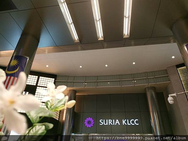 吉隆坡陽光廣場Suria Klcc水舞秀逛街購物美食雙塔日夜