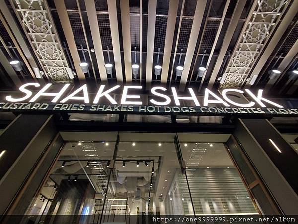 日本 連鎖速食│「Shake Shack」號稱紐約最好吃的漢