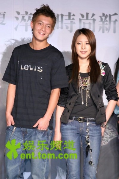 BoA&amp;冠希  LEVI'S.jpg