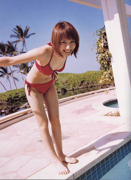 PhotoBook_Fujimoto.Miki_Alo!-Hello_047.jpg