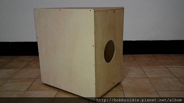 bass cajon side view