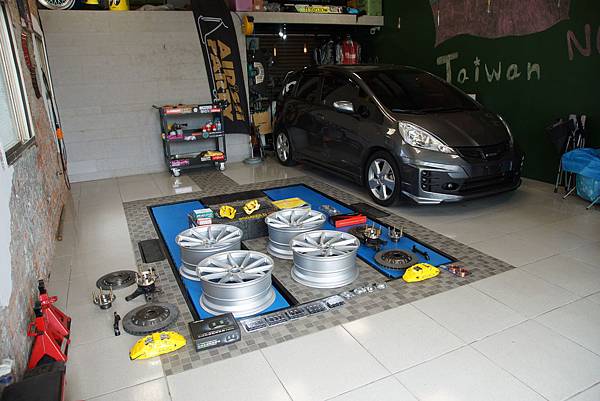 客戶愛車的一次性的大改造 Bo S Garage 小柏車庫 痞客邦 客戶愛車的一次性的大改造 Bo S Garage 小柏車庫 痞客邦