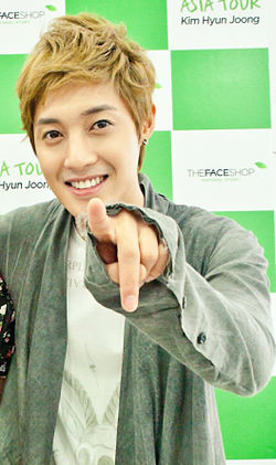 250px-2011_Hyun_joong-2