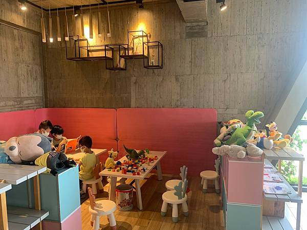 LINE_ALBUM_11181卡菲努努親子寵物餐廳(合作文2750元)要短影、有攝影_220804_111 LINE_ALBUM_11181卡菲努努親子寵物餐廳(合作文2750元)要短影、有攝影_220804_111