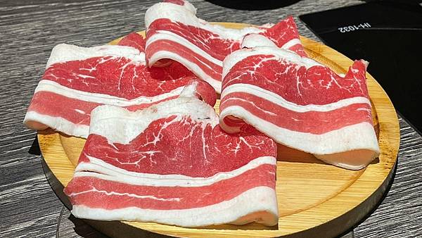 新鮮海鮮 I 現切肉品 I 海陸套餐 I 優質食材 I 頂級服務【桃園市中壢區】上官木桶鍋-中壢加盟店 源自蘆洲正官 - 第47張圖 LINE_ALBUM_111817上官木桶鍋中壢店(合作文1689元)_220818_128