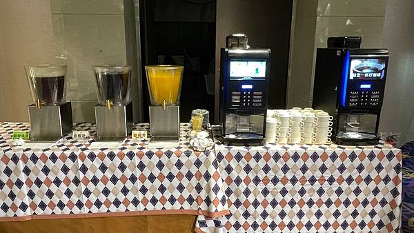 晶宴港點百匯中和館 I 自助式港點吃到飽 I 婚慶喜宴首選【新北市中和區】晶宴會館-中和館 - 第18張圖 LINE_ALBUM_111819晶宴港點百匯-中和館(合作文1198元)_220824_52