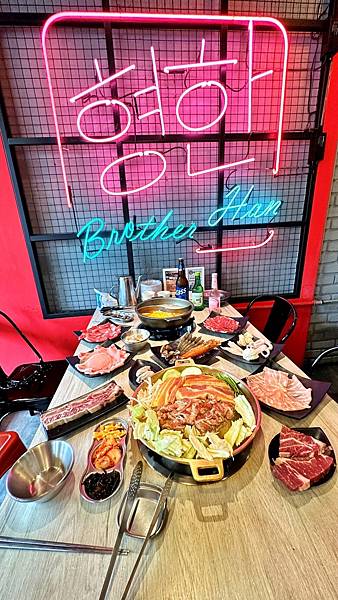LINE_ALBUM_106韓哥哥銅盤烤肉_221010_33 LINE_ALBUM_106韓哥哥銅盤烤肉_221010_33