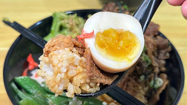 晴光商圈美食|平價丼飯|支持年輕人創業【台北市中山區】丼烏園 - 第16張圖 LINE_ALBUM_111丼烏園_221103_25