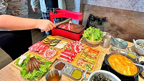 桃園韓式料理推薦 燒桶子 韓食料理 桃園八德置地廣場店 (韓式料理/韓式烤肉/韓式小菜自助吧) - 第25張圖 LINE_ALBUM_1117燒桶子 韓食料理-桃園八德店_221118_46