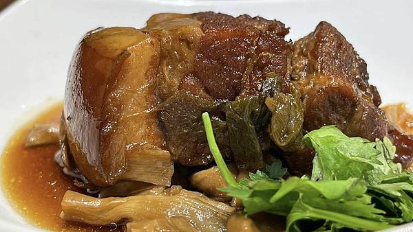 300600957_10220378875093254_6562883804403163809_n