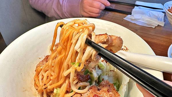 浮洲人必吃麵食專賣店|手工現擀|巷弄美食銅板價|眷村的味道【新北市板橋區】板凳麵 - 第13張圖 LINE_ALBUM_13板凳麵-板橋_230105_20