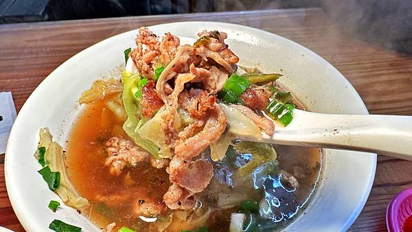 浮洲人必吃麵食專賣店|手工現擀|巷弄美食銅板價|眷村的味道【新北市板橋區】板凳麵 - 第15張圖 LINE_ALBUM_13板凳麵-板橋_230105_25