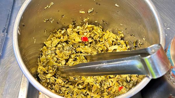 浮洲人必吃麵食專賣店|手工現擀|巷弄美食銅板價|眷村的味道【新北市板橋區】板凳麵 - 第7張圖 LINE_ALBUM_13板凳麵-板橋_230105_38.jpg