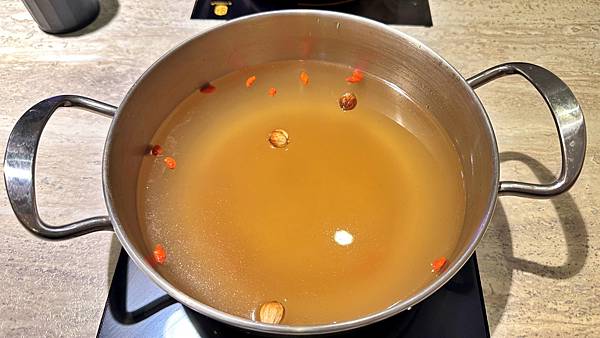 新莊美食|新莊火鍋|春夏”秋”冬【新北市新莊區】很秋鍋物-新莊店 - 第21張圖 LINE_ALBUM_14很秋鍋物-新莊店_230106_64