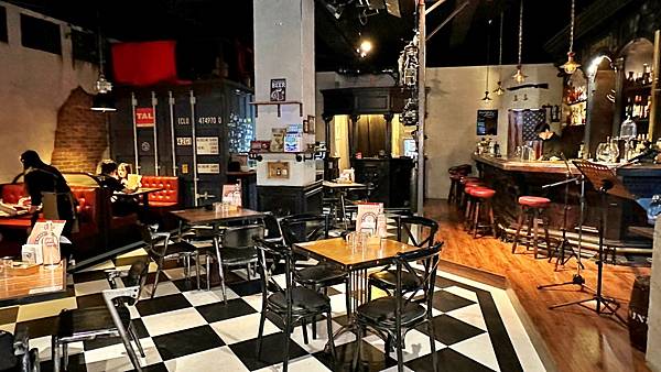 LINE_ALBUM_M9_230417_71